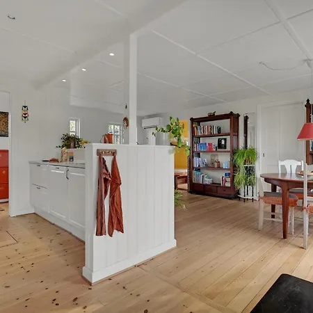 Vakantiehuis In With Kitchen